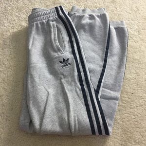 adidas sweats L